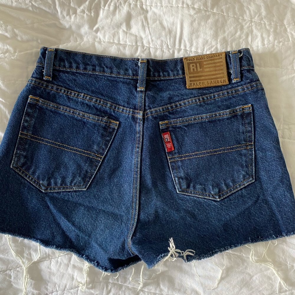 Weekender Short - Picture 2 of 4